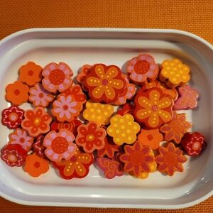 36 flower butterfly wood beads NEW w/gift box Summer Activity Birthday Party I